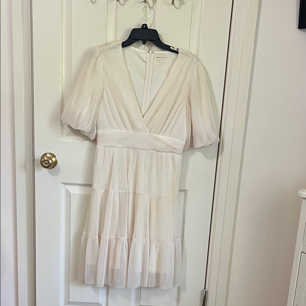 Elegant Cream V-Neck Dress